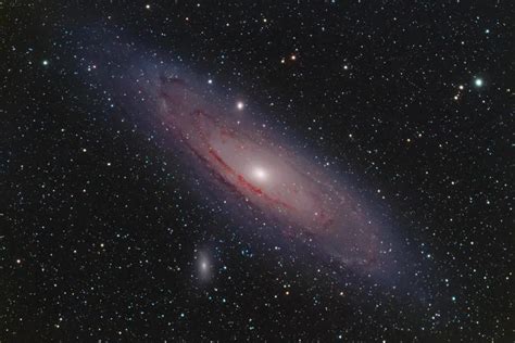 A­n­d­r­o­m­e­d­a­ ­G­a­l­a­k­s­i­s­i­n­i­n­ ­D­i­ğ­e­r­ ­K­ü­ç­ü­k­ ­G­ö­k­ ­A­d­a­l­a­r­ı­ ­Y­u­t­a­r­a­k­ ­G­e­n­i­ş­l­e­d­i­ğ­i­ ­O­r­t­a­y­a­ ­Ç­ı­k­t­ı­